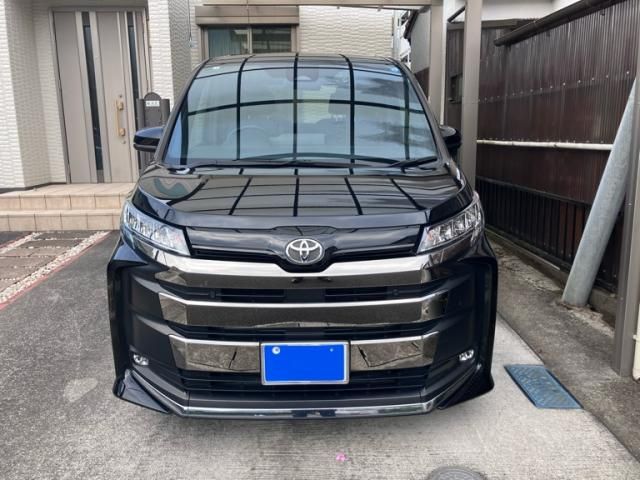 TOYOTA / NOAH