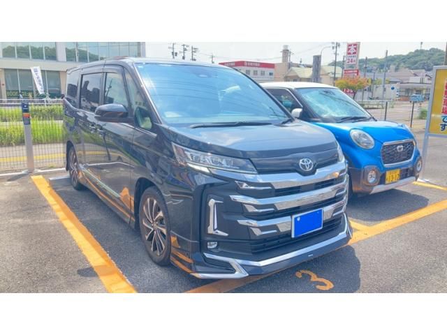 TOYOTA / NOAH