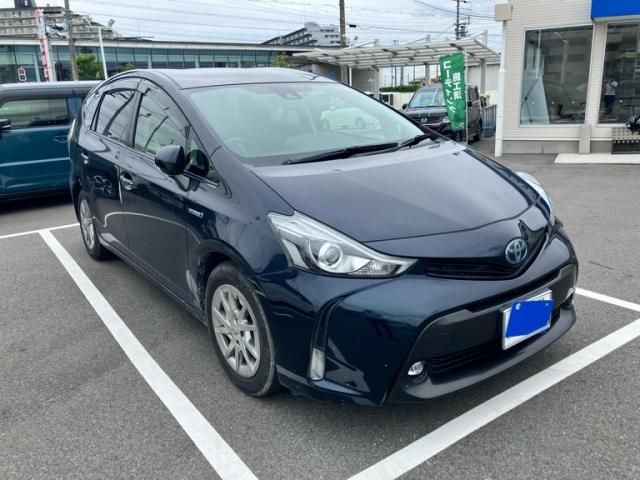 Japanese used car Ref# 1676546 TOYOTA / PRIUS Alpha
