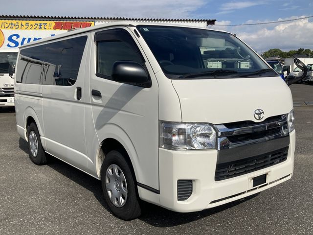 TOYOTA / HIACE van 4WD
