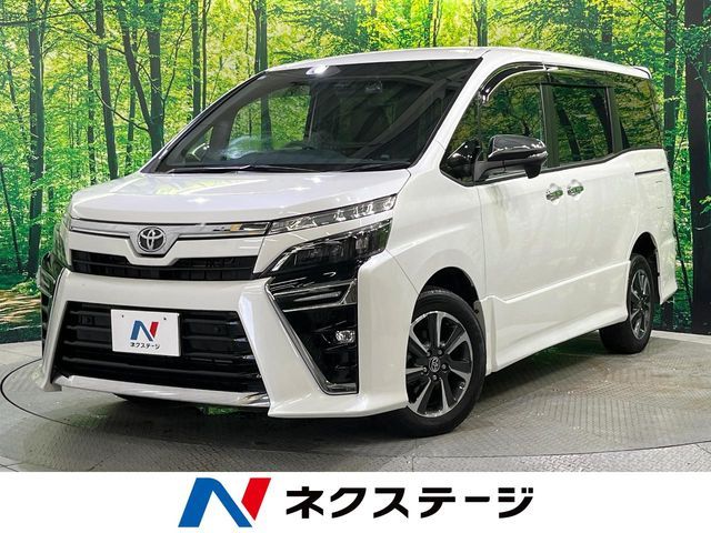 TOYOTA / VOXY 4WD