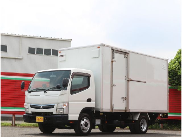 Japanese used car Ref# 1677316 MITSUBISHI / CANTER