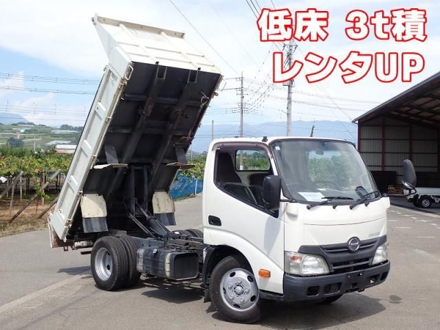 Japanese used car Ref# 1677573 HINO / DUTRO