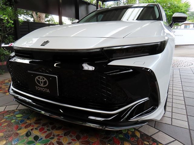 TOYOTA / CROWN CROSSOVER