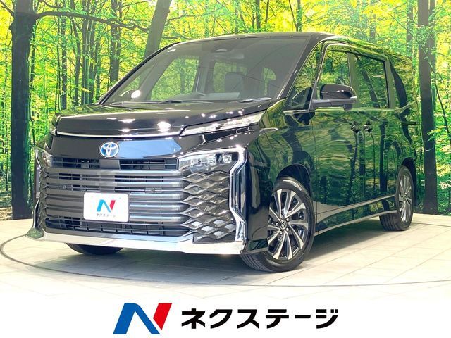 TOYOTA / VOXY HYBRID