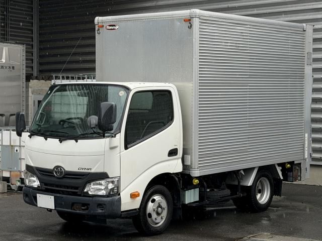 TOYOTA / DYNA
