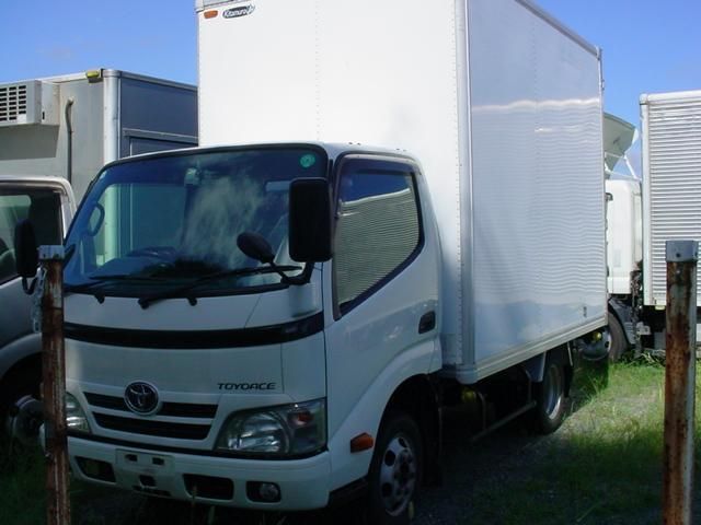 TOYOTA / DYNA