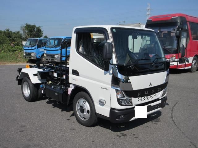 MITSUBISHI / CANTER
