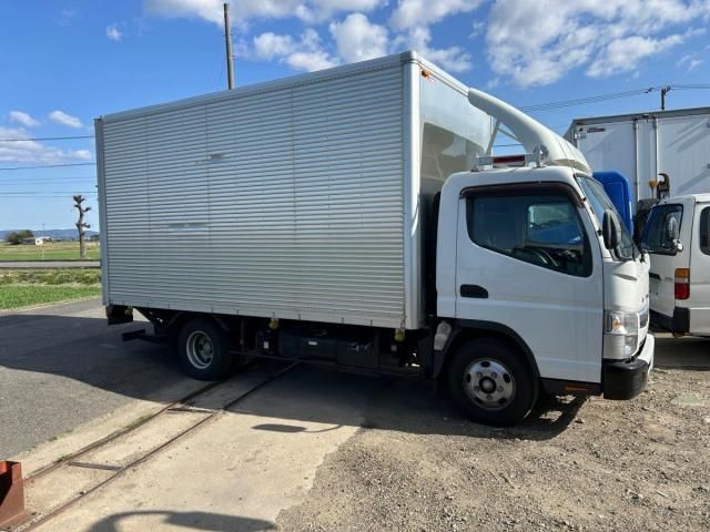 MITSUBISHI / CANTER