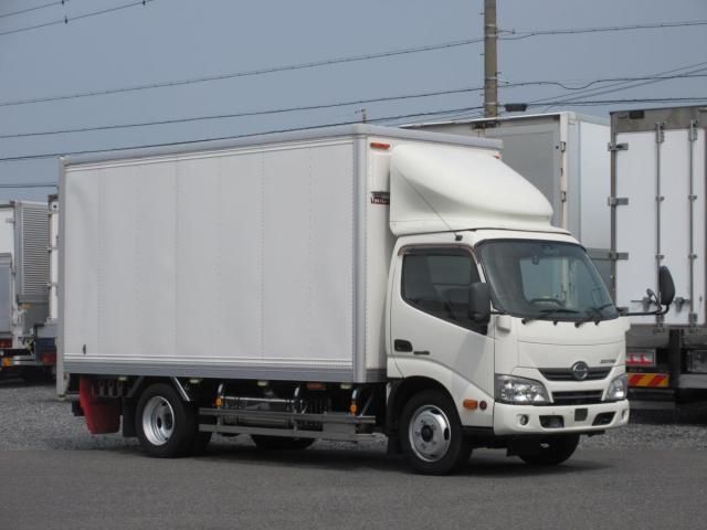 HINO / DUTRO