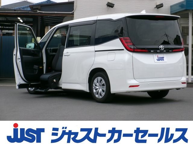 TOYOTA / NOAH