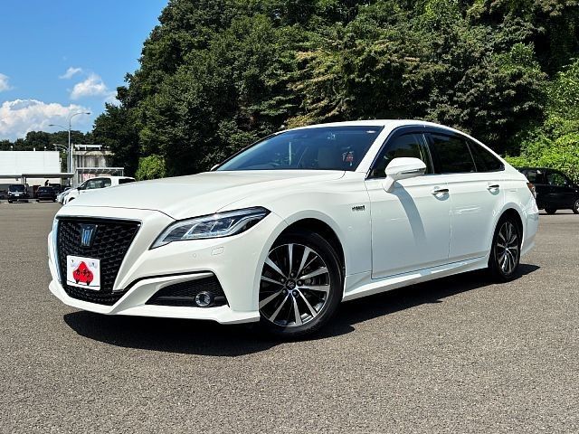 TOYOTA / CROWN sedan hybrid