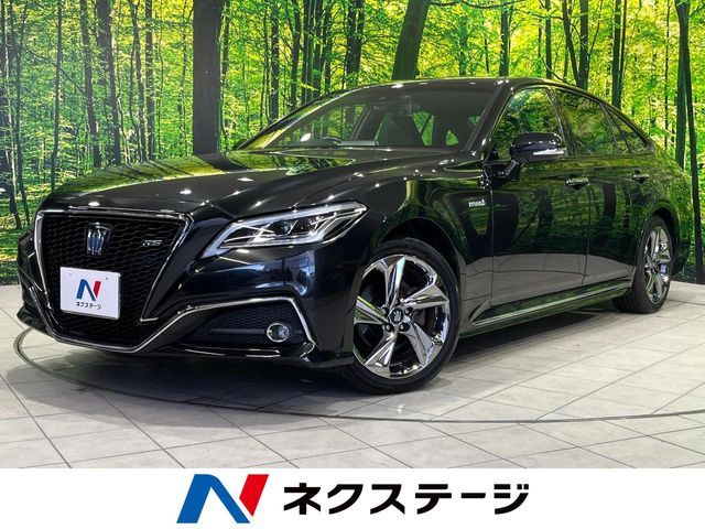 TOYOTA / CROWN sedan hybrid 4WD