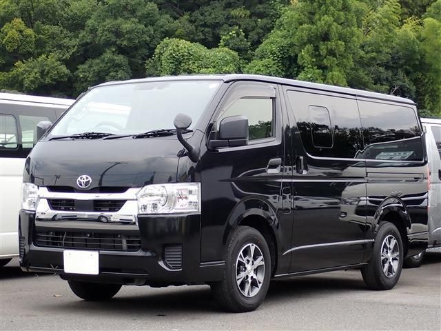 TOYOTA / HIACE van 1.2t 2WD