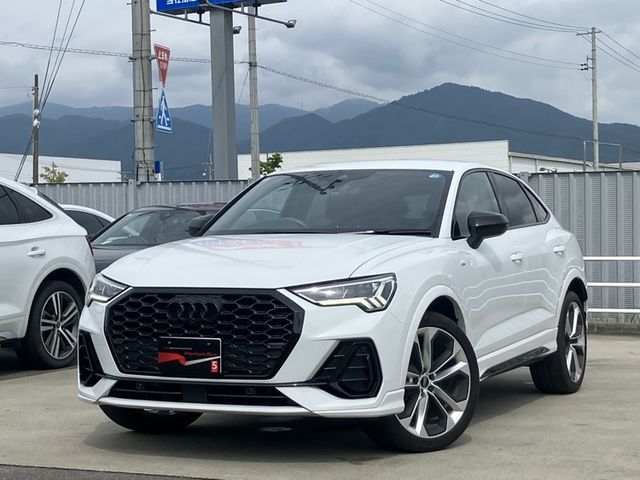 AUDI / AUDI Q3 SPORTBACK