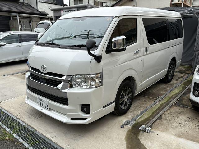 TOYOTA / HIACE wagon