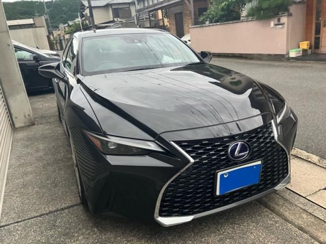 TOYOTA / LEXUS IS300h