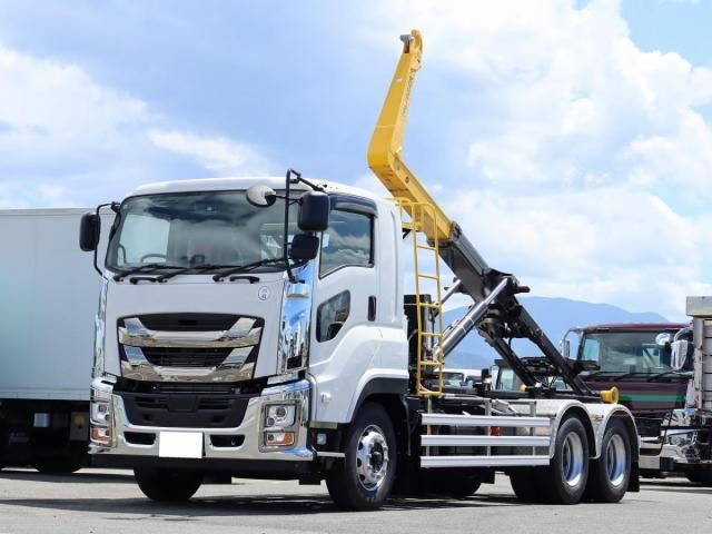 ISUZU / GIGA