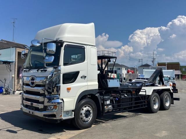 HINO / PROFIA