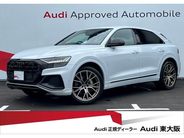 AUDI / AUDI Q8