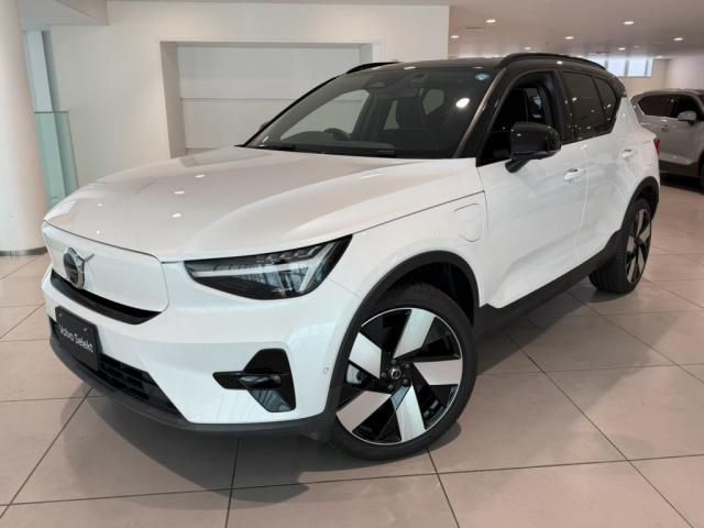 VOLVO / VOLVO XC40