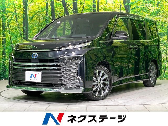 TOYOTA / VOXY HYBRID