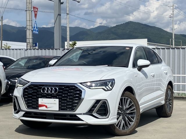 AUDI / AUDI Q3 SPORTBACK