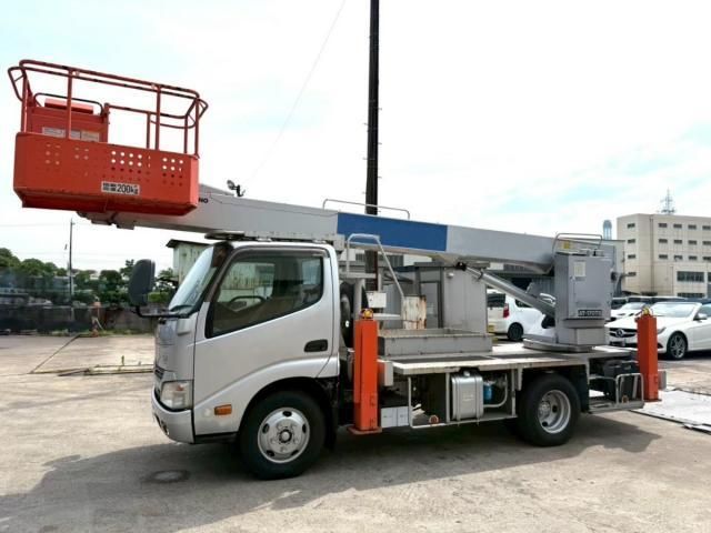 Japanese used car Ref# 1680760 HINO / DUTRO
