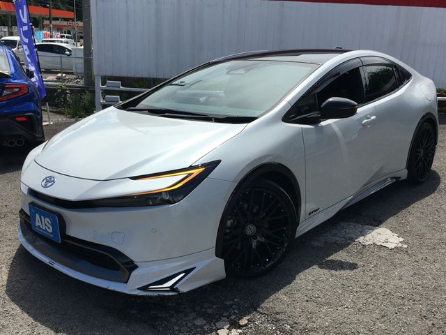 TOYOTA / PRIUS 4WD