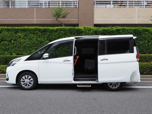 NISSAN / SERENA  WG