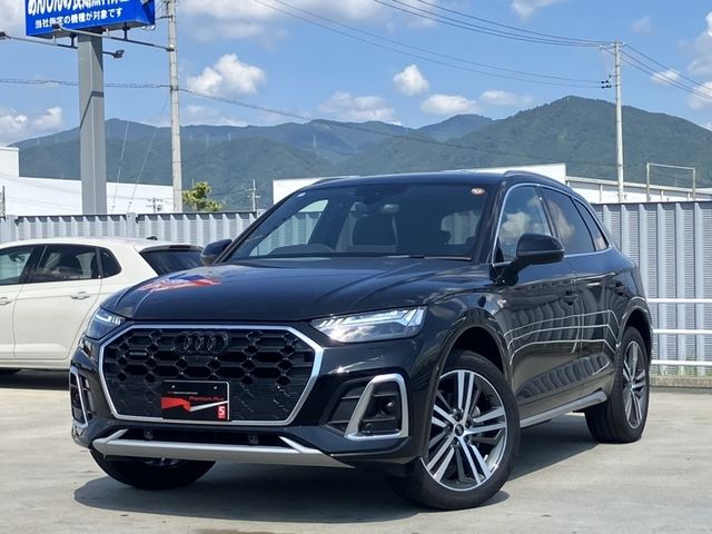 AUDI / AUDI Q5