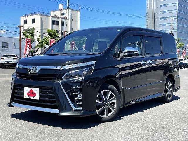 TOYOTA / VOXY