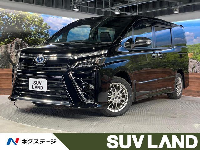 TOYOTA / VOXY HYBRID