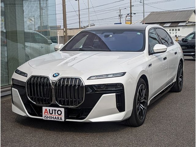 BMW / BMW i7