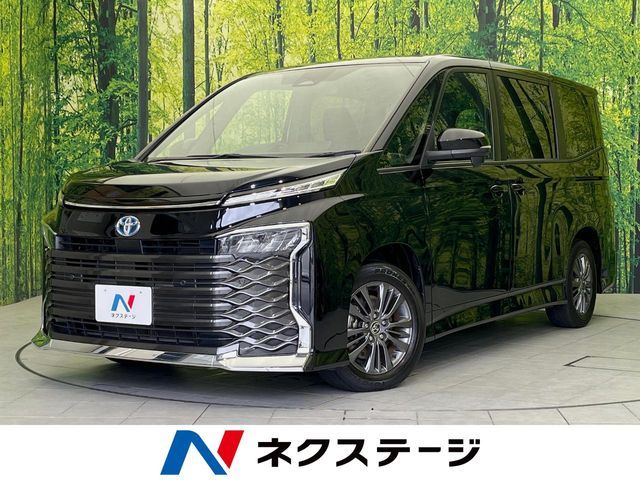 TOYOTA / VOXY HYBRID