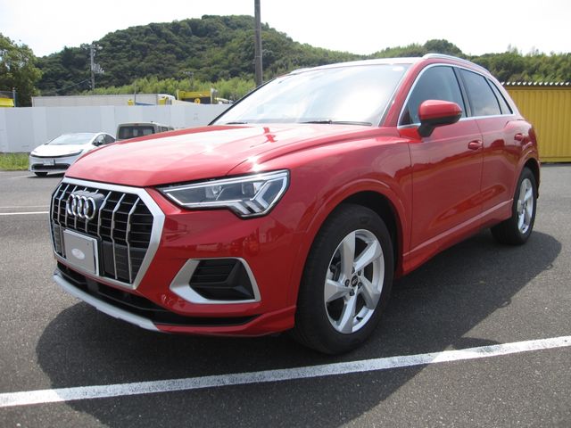 AUDI / AUDI Q3