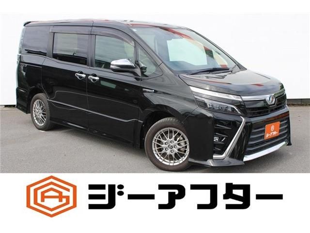 TOYOTA / VOXY HYBRID
