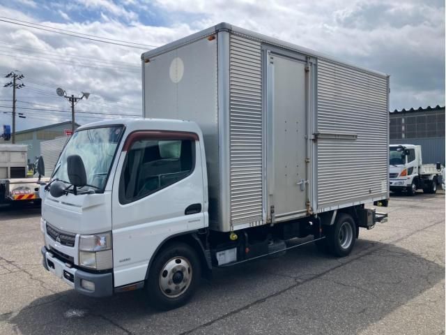 Japanese used car Ref# 1682688 MITSUBISHI / CANTER