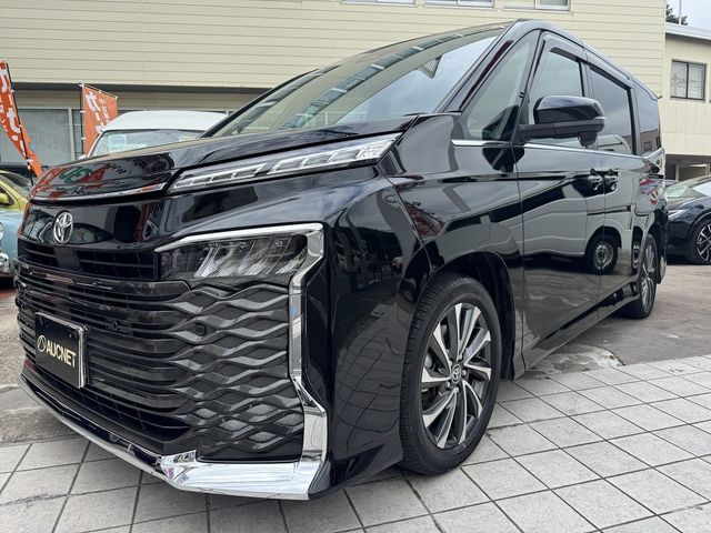 TOYOTA / VOXY
