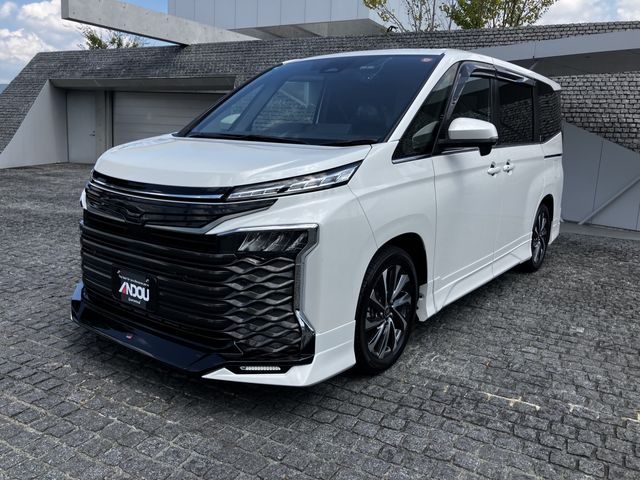 TOYOTA / VOXY