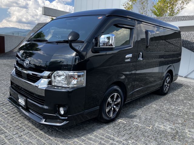 TOYOTA / HIACE van 2WD