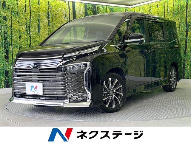TOYOTA / VOXY