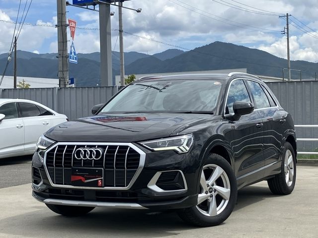 AUDI / AUDI Q3