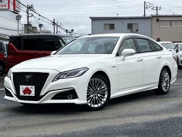TOYOTA / CROWN sedan hybrid