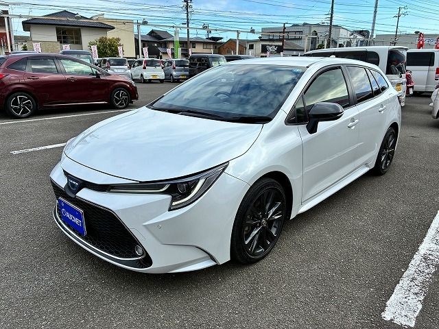 TOYOTA / COROLLA TOURING HYBRID