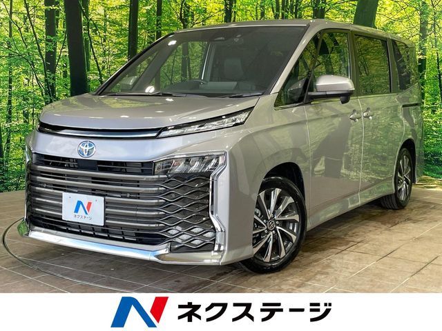 TOYOTA / VOXY HYBRID