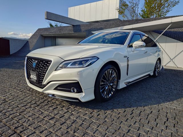 TOYOTA / CROWN sedan hybrid