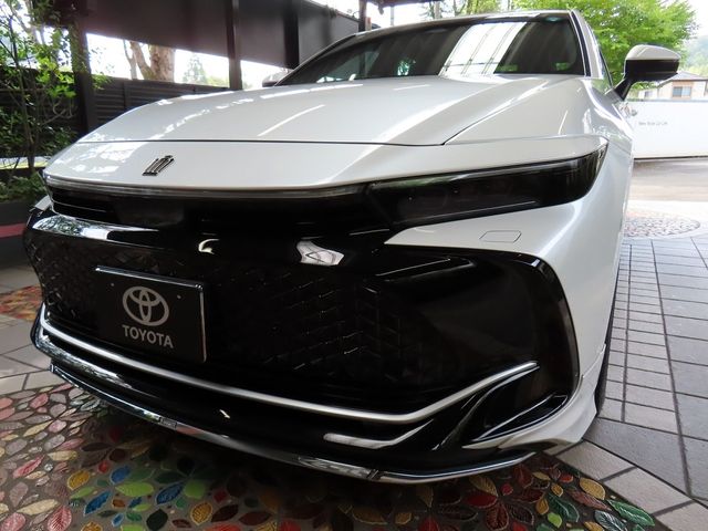 TOYOTA / CROWN CROSSOVER