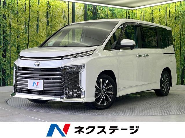 TOYOTA / VOXY HYBRID