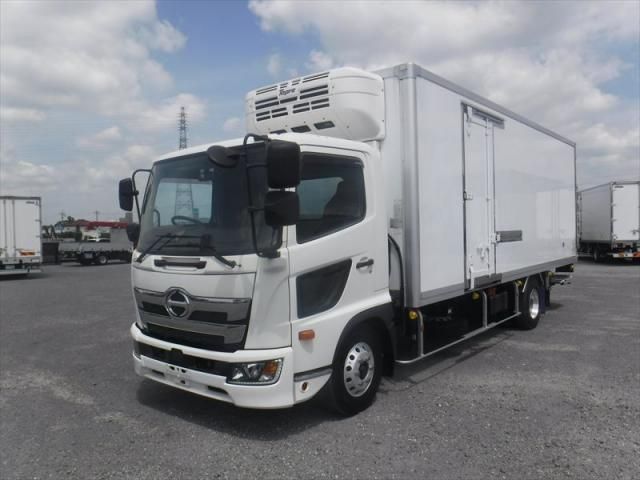 Japanese used car Ref# 1684224 HINO / RANGER